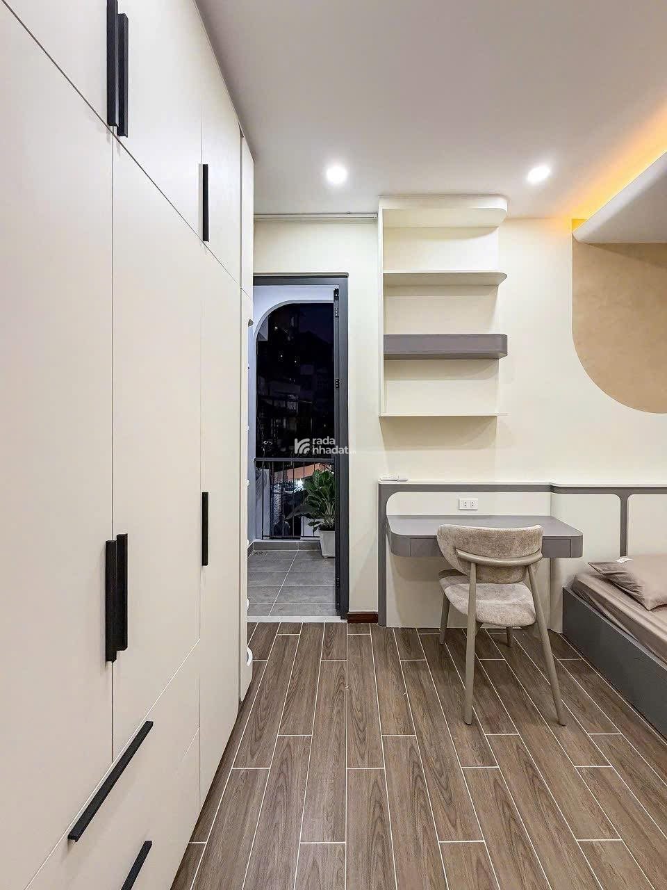 Cần bán gấp nhà đường Lam Sơn Phú Nhuận, 44m2 SHR hoàn công đủ giá 3 tỷ 650 TL