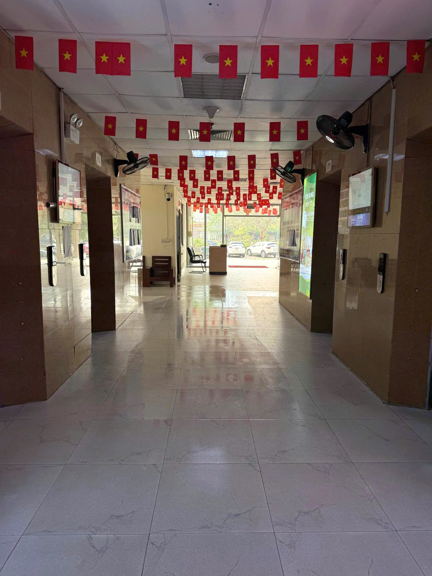 Hơn 3 Tỷ 70m 2PN 2 WC 1 Logia Chung cư Kiến Hưng Hà Đông Full đồ Sổ Sẵn Giao Dịch