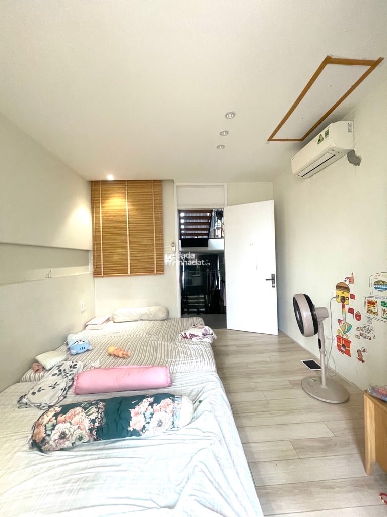 Bán nhà 2 mặt tiền hẽm ô tô đường nguyễn hữu tiến tây thạnh