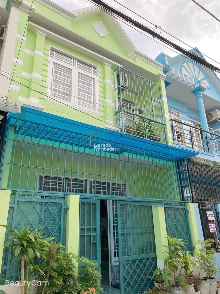 NHÀ ĐẸP Ở LIỀN - ĐƯỜNG SỐ 8 -BÌNH TÂN- DT: 5.3 X 10M -  4 TỶ 950 