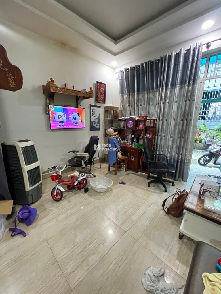 NHÀ ĐẸP Ở LIỀN - ĐƯỜNG SỐ 8 -BÌNH TÂN- DT: 5.3 X 10M -  4 TỶ 950 