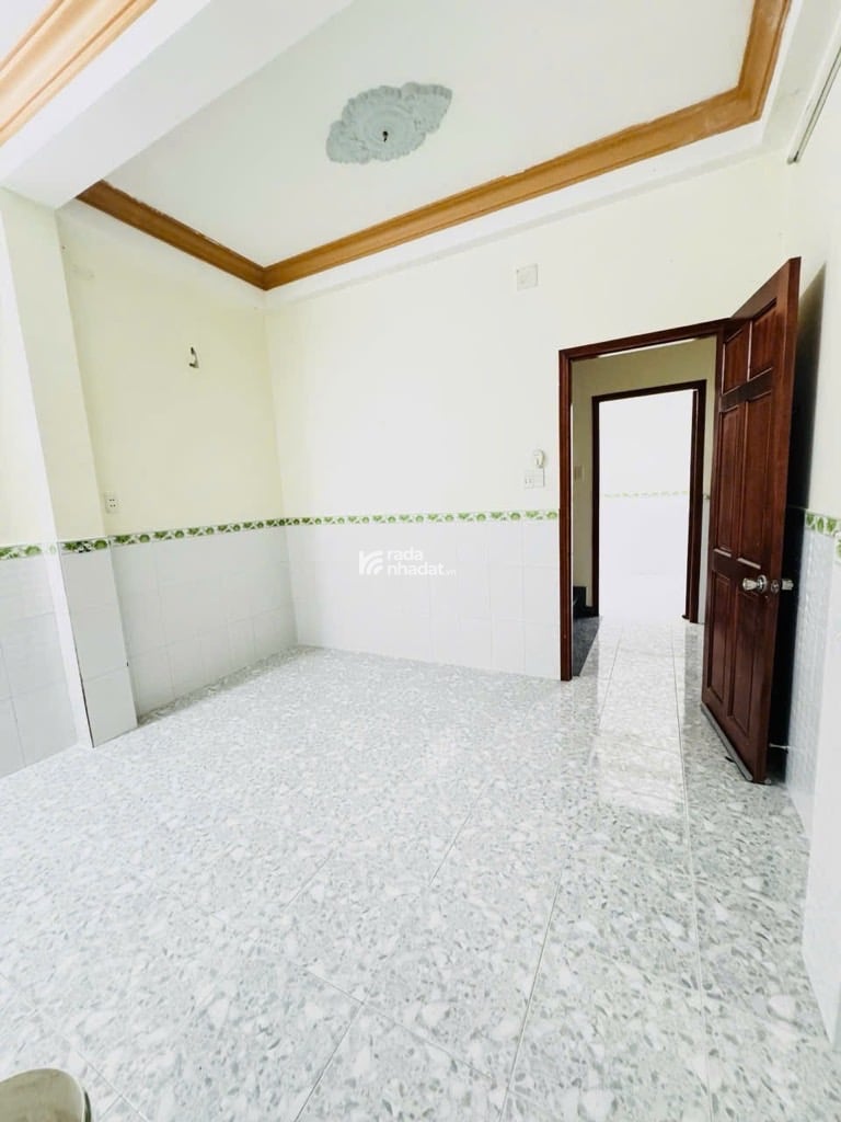 Bán nhà 4 tầng bê tông cốt thép, mới đẹp thiết kế trang nhả. hẻm 4.5 mét sạch sẻ an ninh
