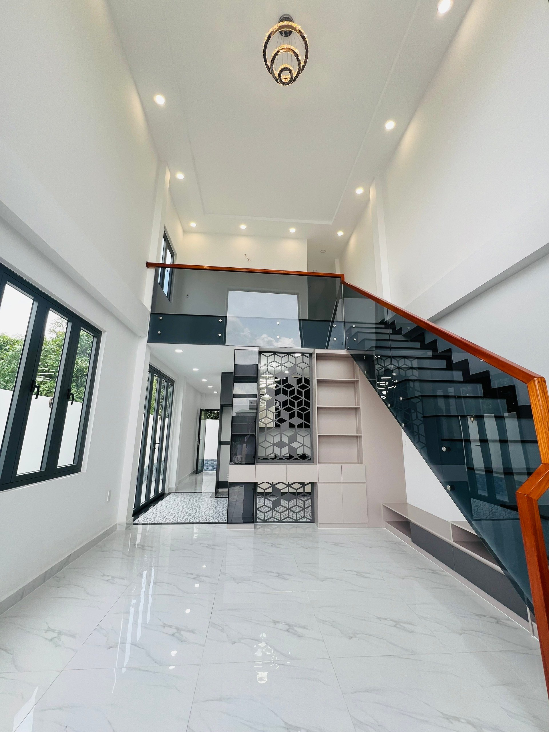 NHÀ 2PN XE TẢI ĐẬU CỬA - SỔ HOÀN CÔNG - FULL NỘI THẤT XỊN