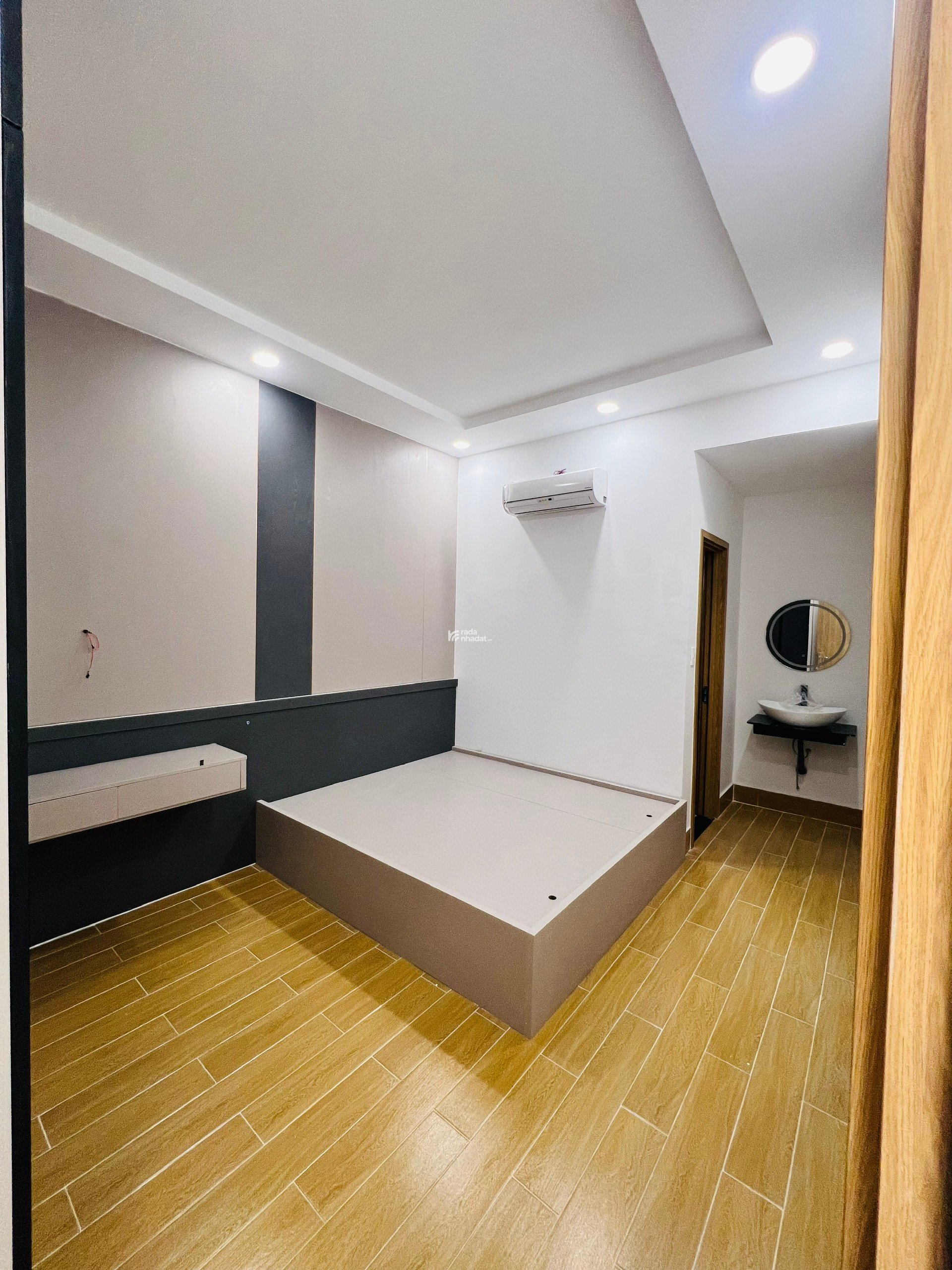 NHÀ 2PN XE TẢI ĐẬU CỬA - SỔ HOÀN CÔNG - FULL NỘI THẤT XỊN