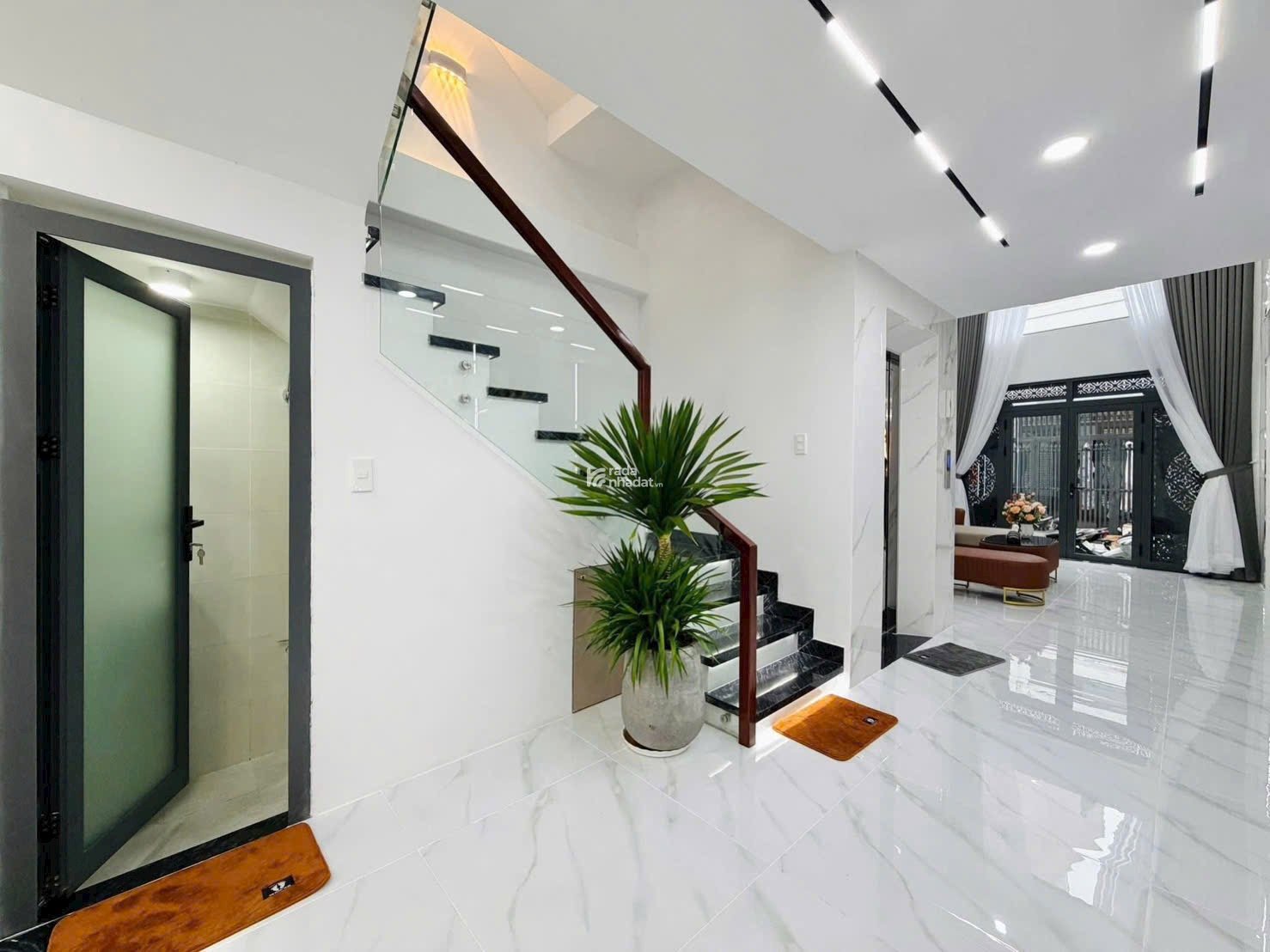 Chủ cần bán gấp căn diện tích 49,2m2 giá 3tỷ8 đường Phan Đăng Lưu phường 3 quận Bình Thạnh