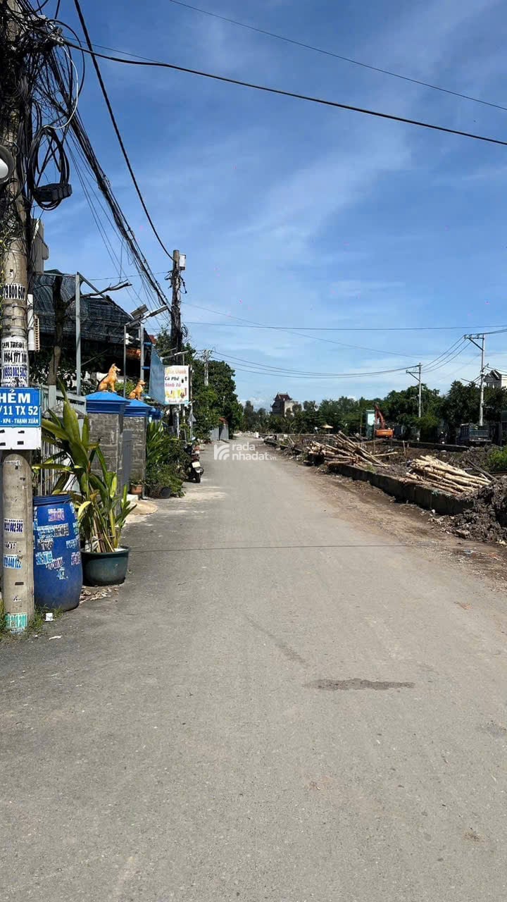 BÁN ĐẤT MẶT KÊNH TX52 - VỊ TRÍ ĐẸP, GIÁ TỐT, 4 TỶ