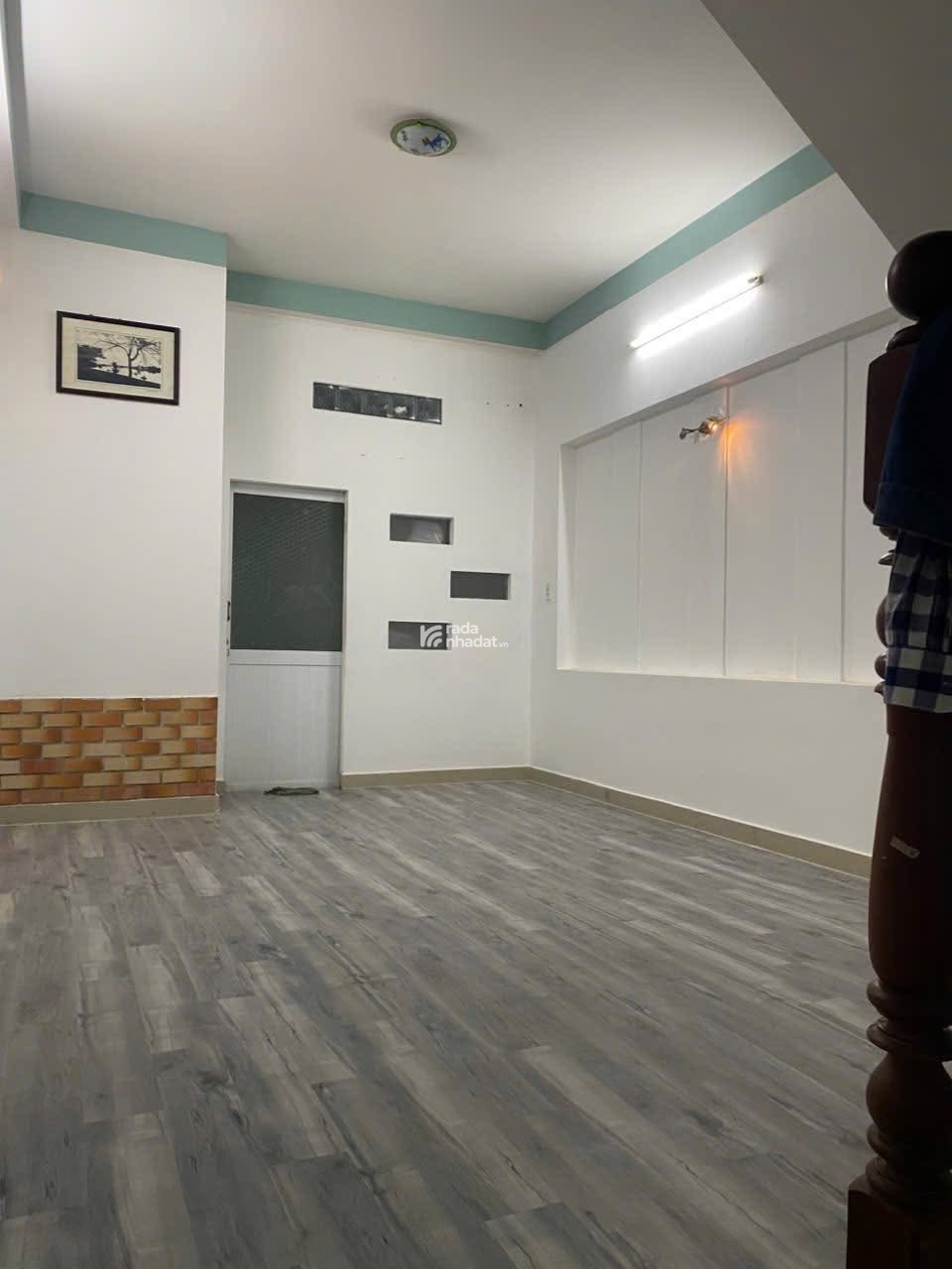 Bán Nhà Mặt Tiền KDC Phân Lô Tạ Quang Bửu Quận 8 - 4x18m -View Cực Đẹp 