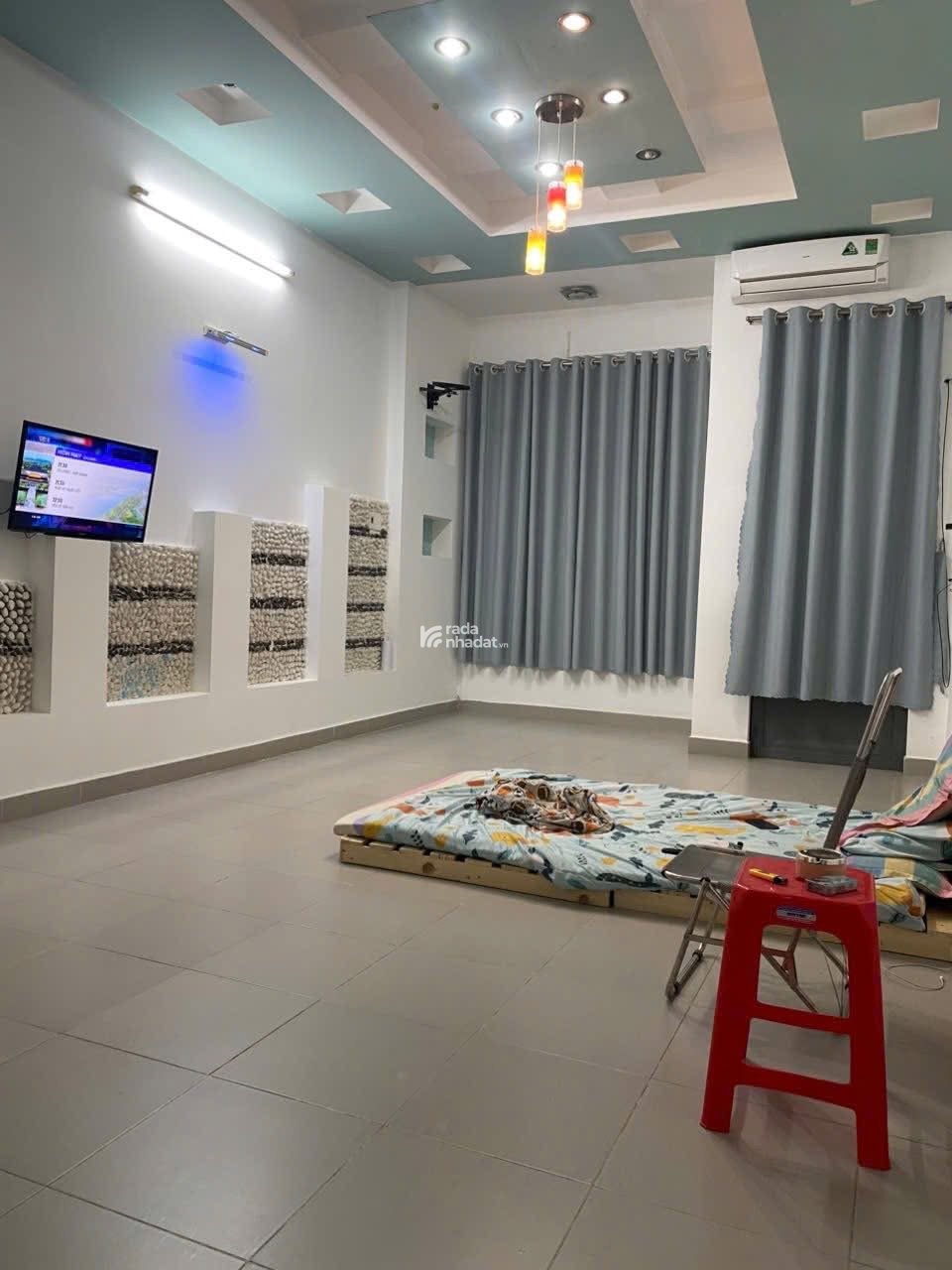 Bán Nhà Mặt Tiền KDC Phân Lô Tạ Quang Bửu Quận 8 - 4x18m -View Cực Đẹp 