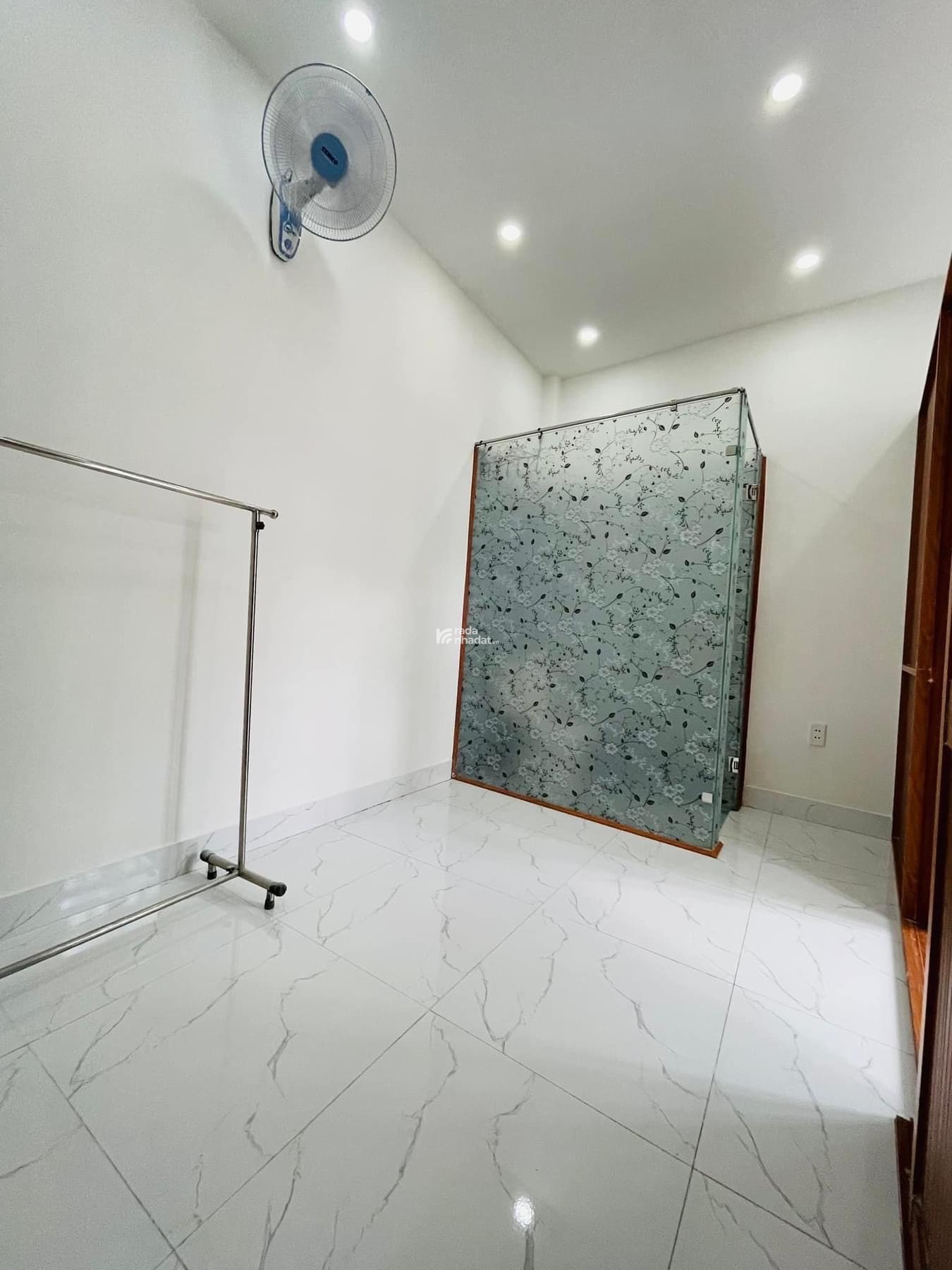 Bán gấp căn nhà hẻm giá 3tỷ890tr DT 20m2 Phạm Văn Chiêu Phường 14 Gò Vấp