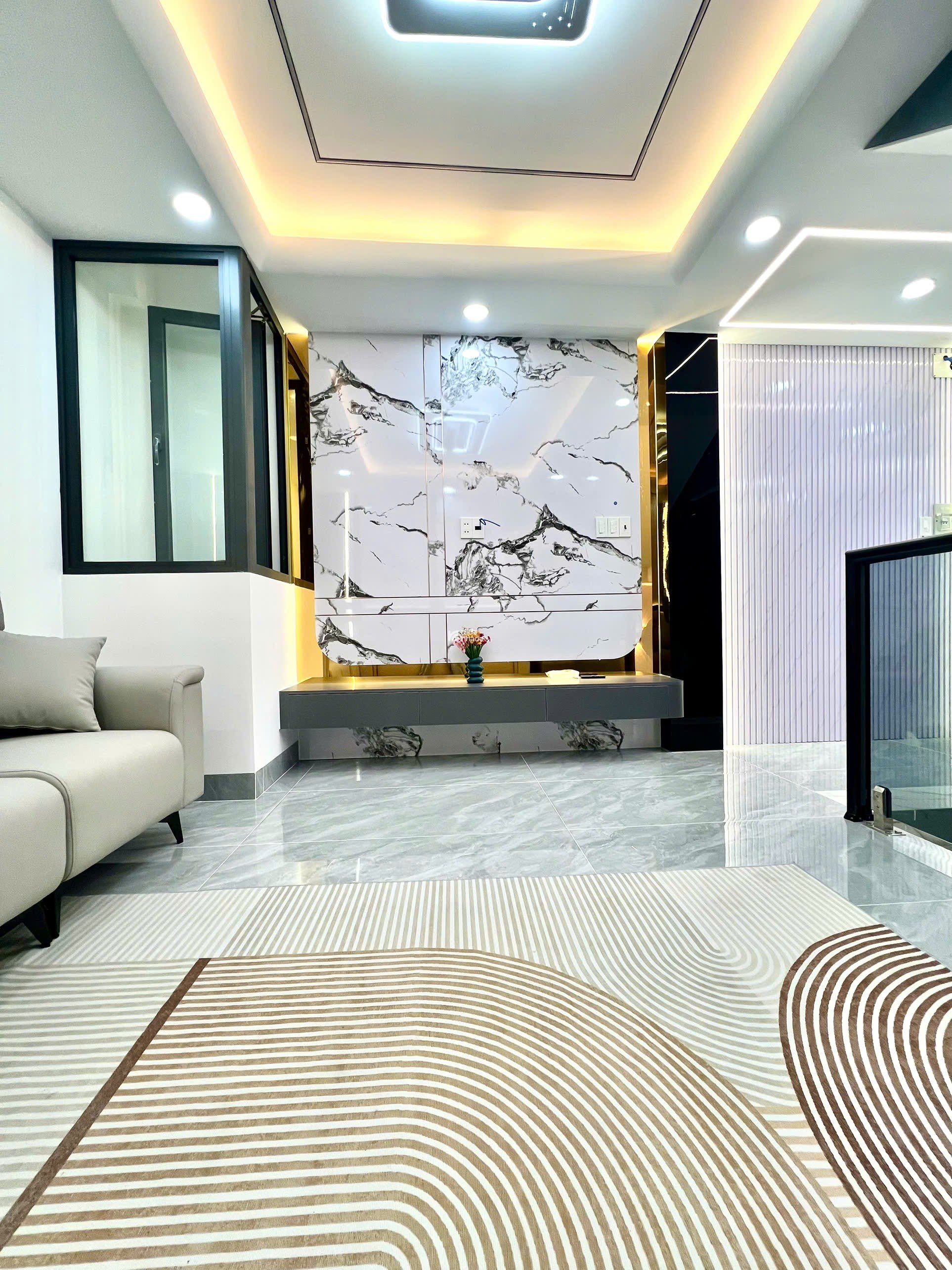 Bán nhà Hẻm xe hơi  48m 5 tầng_ SHR_ gần AOEN BÌNH TÂN,UBND,BV