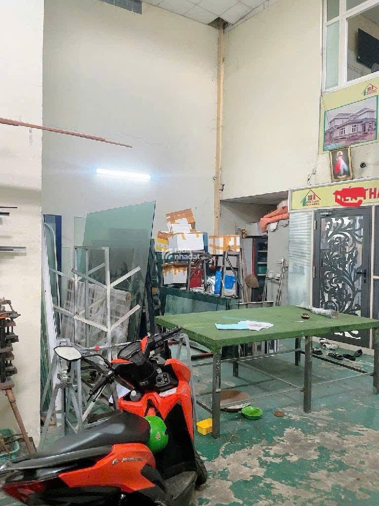 Chù Nhà Nhiệt Bán Nhà Xưởng Kết Hợp Văn Phòng Và Phòng Ờ Quốc Lộ 1A Thạnh Xuân Q 12
