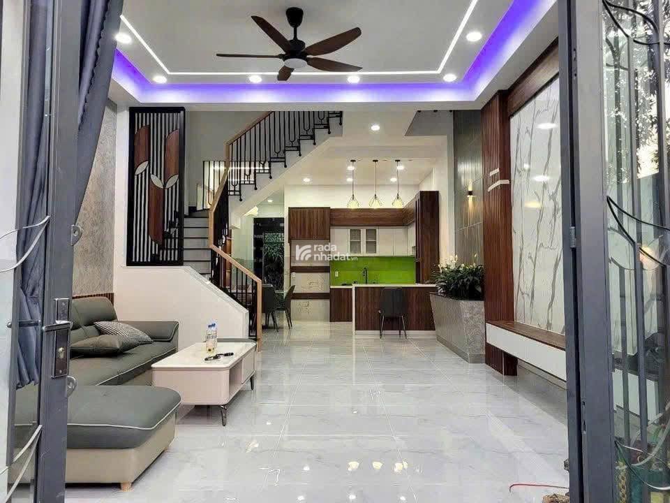 Nhà lầu 5x25 hướng Đông Nam 2ty149 ngay KDC Lavender Tp Biên Hòa - SHR