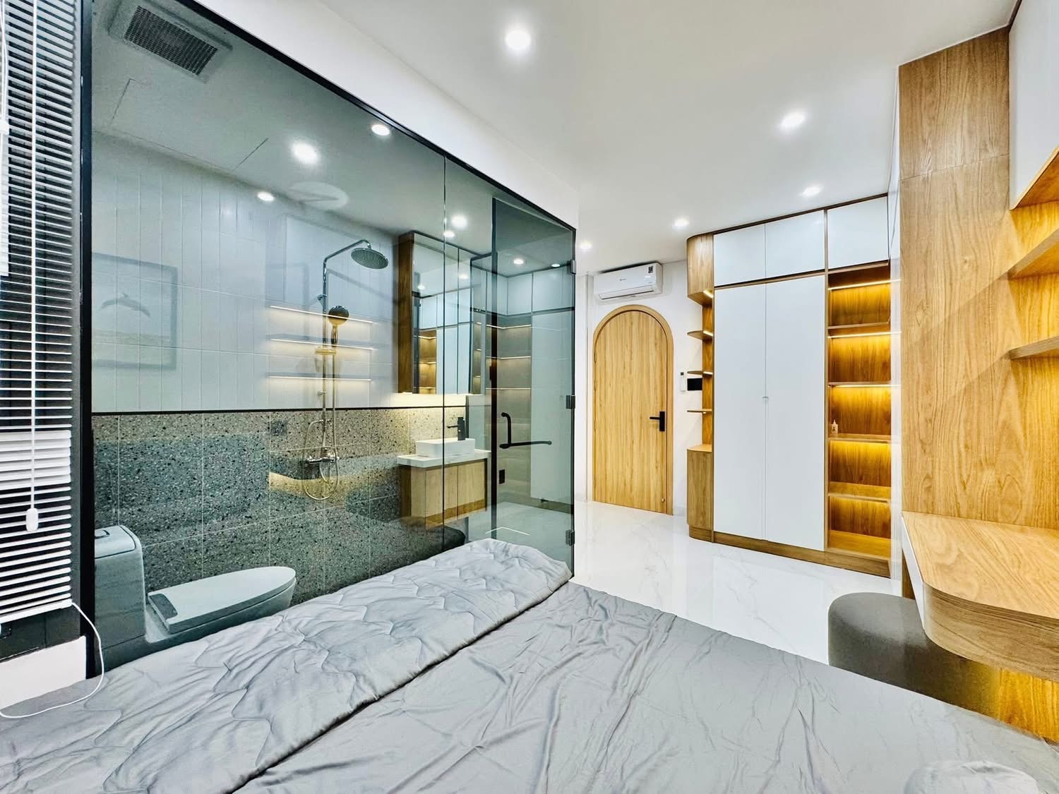 Siêu hot hẻm Oto , 3 Tỷ 600 , chính chủ gửi bán 3 PN Hậu Giang P12 Quận 6 , đầy đủ nội thất , SHR