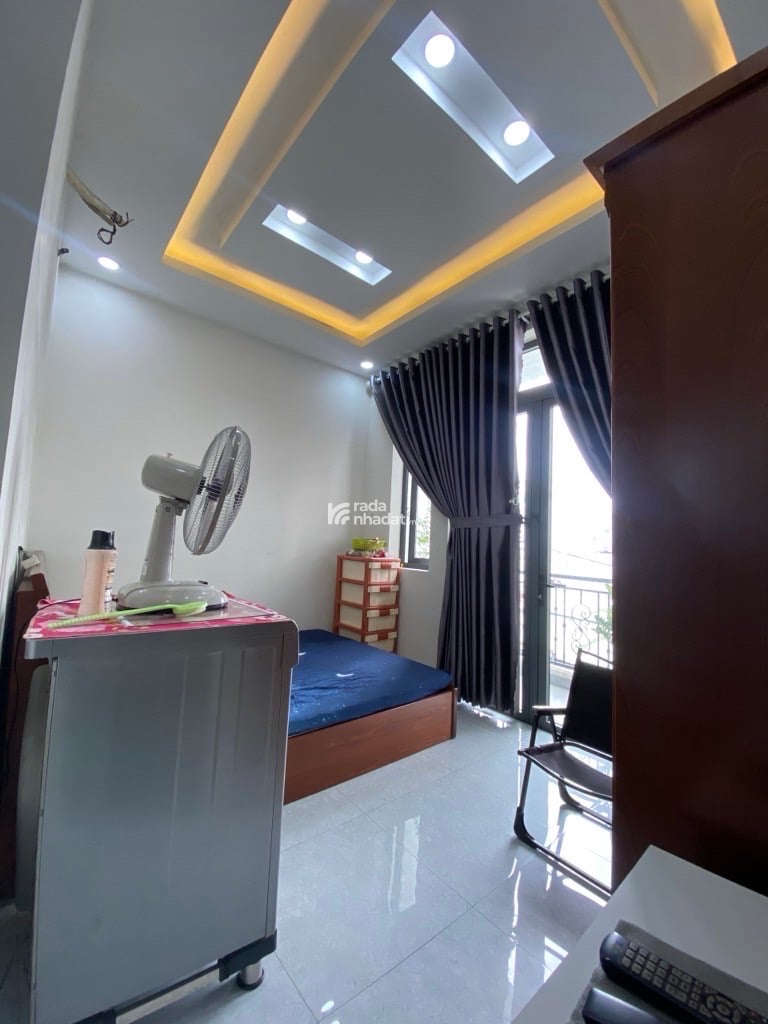 HẺM NHỰA XE TẢI TRÁNH NHAU 5 TẦNG 6PN 7WC VỊ TRÍ ĐẸP