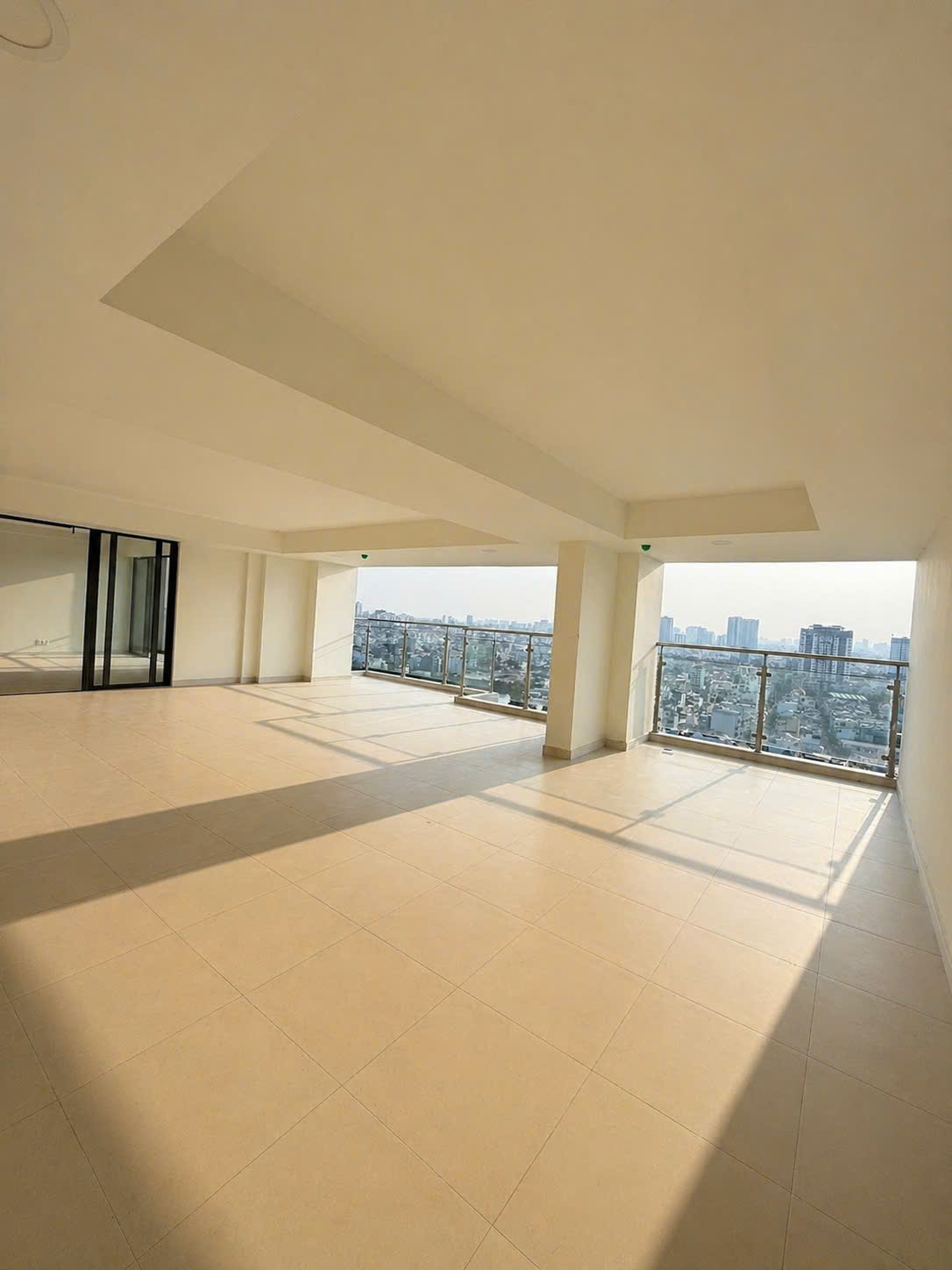 Ascent Lakeside Quận 7 , 3PN - 3WC , Sân Vườn Riêng Cực Rộng , Giá 18,2 Tỷ