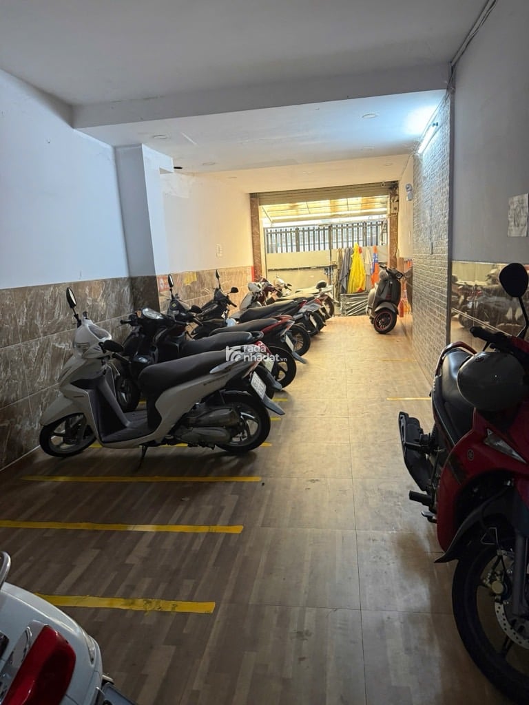 HIẾM KỀ BÊN CHỢ TÂN HƯƠNG - TRUNG TÂM TÂN PHÚ - TOÀ NHÀ 6 TẦNG SIÊU VIP 