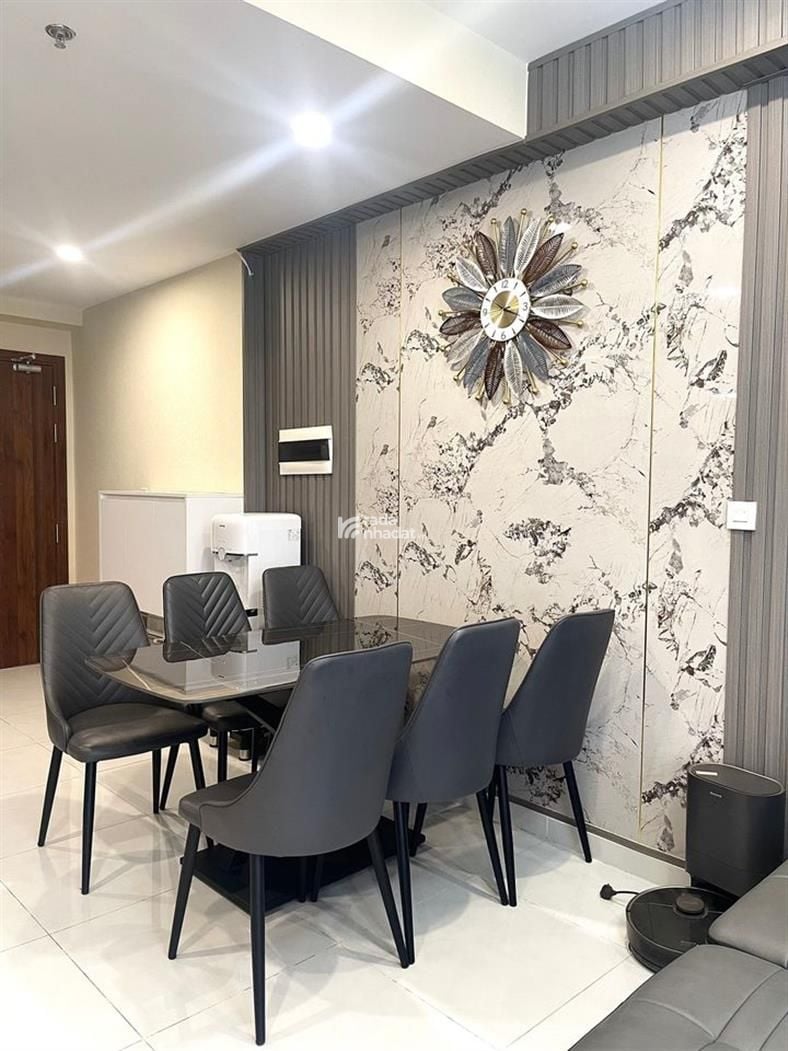 CHO THUÊ CĂN HỘ 2 PHÒNG NGỦ GÓC FULL NỘI THẤT XỊN VIEW HỒ BƠI SIÊU ĐẸP CHUNG CƯ CAO CẤP LÊ PHONG