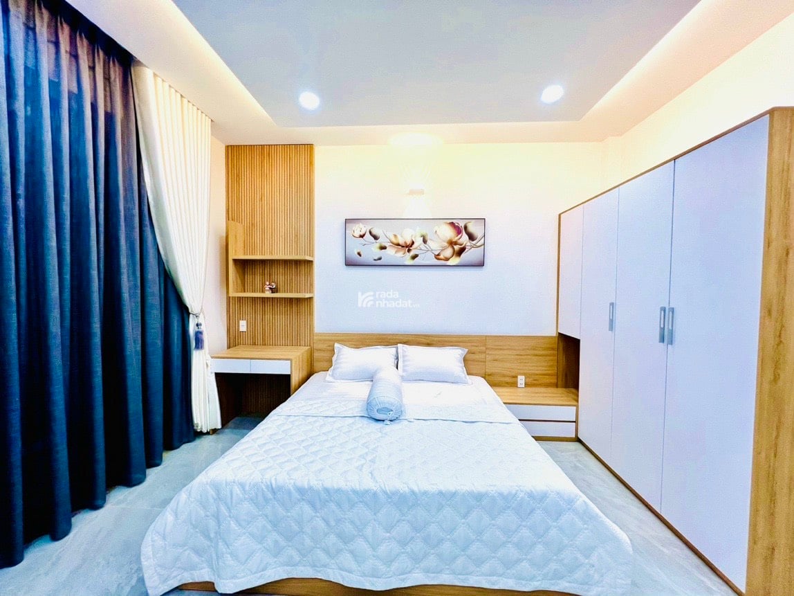 Bán nhà phố sau căn mặt tiền Quang Trung, Gò Vấp