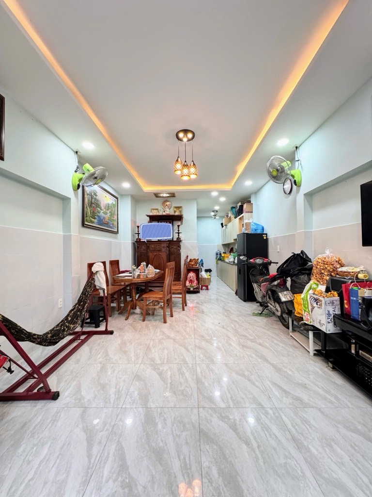 CÓ NGAY NHÀ VỊ TRÍ ĐẸP HẺM THÔNG - NHÀ 2 TẦNG QUÁ ĐẸP KIÊN CỐ - 48M2 - NGAY MÃ LÒ