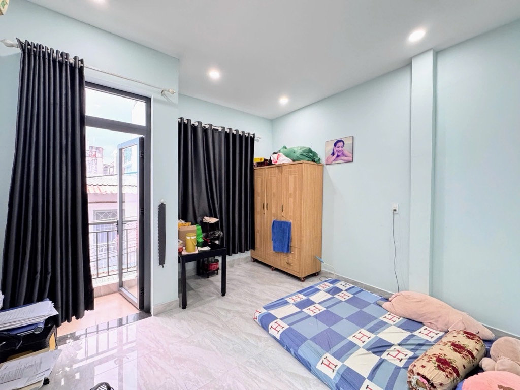 CÓ NGAY NHÀ VỊ TRÍ ĐẸP HẺM THÔNG - NHÀ 2 TẦNG QUÁ ĐẸP KIÊN CỐ - 48M2 - NGAY MÃ LÒ