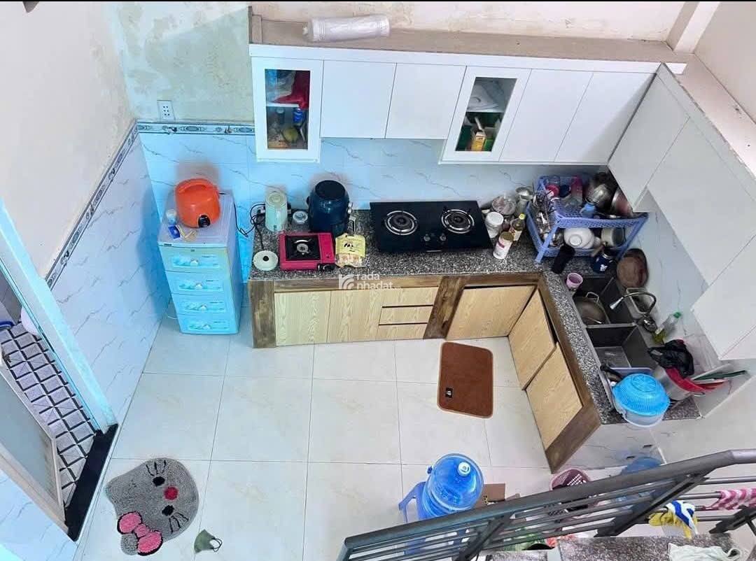 CHÚ QUANG CẦN BÁN GẤP NHÀ SHR QUẬN8 Đ.TẠ QUAN BỬU 65.M2 CÓ SÂN 1TỶ990 HΧΗ