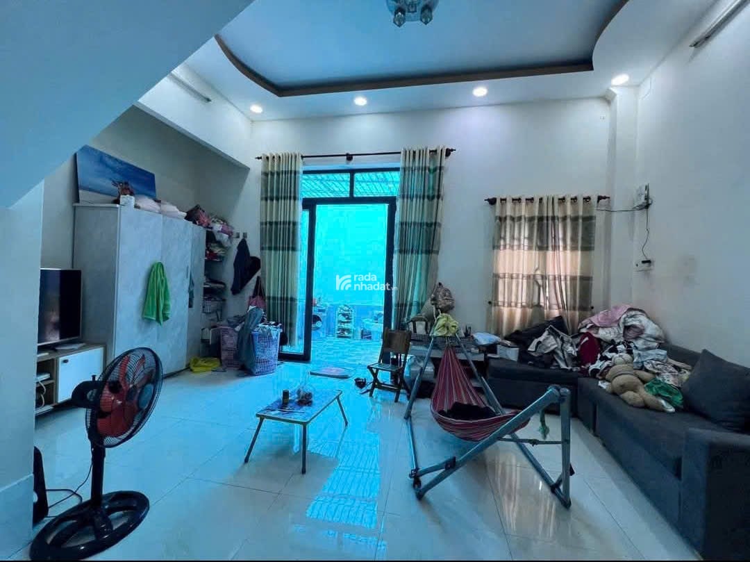 CHÚ QUANG CẦN BÁN GẤP NHÀ SHR QUẬN8 Đ.TẠ QUAN BỬU 65.M2 CÓ SÂN 1TỶ990 HΧΗ
