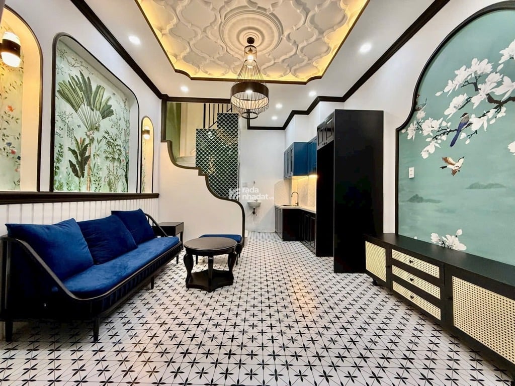 NHÀ GIÁ RẺ THÍCH QUẢNG ĐỨC, PHÚ NHUẬN, 4 TẦNG TIỆN MỚI Ở NGAY. GIẢM 200TR CHỈ CÒN 5T