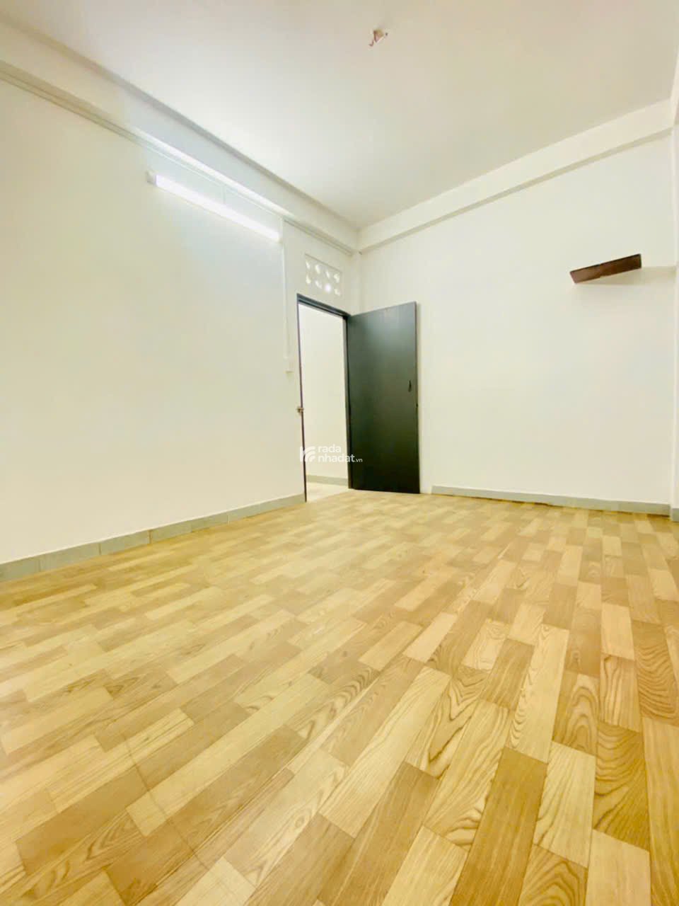 HOT: 2 MẶT TIỀN, ĐƯỜNG SỐ 4 - CƯ XÁ ĐÔ THÀNH , P.4, QUẬN 3