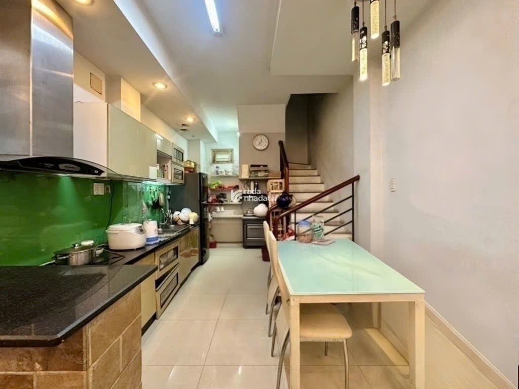 Nhà Nguyễn Đình Chiểu - QUẬN 3 - 3.5x11 m vuông vức - 4 Tầng - 8.3 tỷ