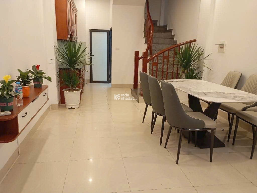 NGÔI NHÀ NHỎ DÀNH CHO GIA ĐÌNH THÂN YÊU CỦA BẠN THẠCH BÀN -LONG BIÊN 