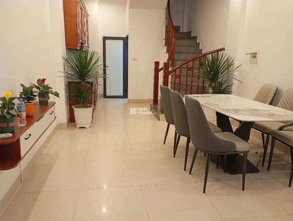 NGÔI NHÀ NHỎ DÀNH CHO GIA ĐÌNH THÂN YÊU CỦA BẠN THẠCH BÀN -LONG BIÊN 