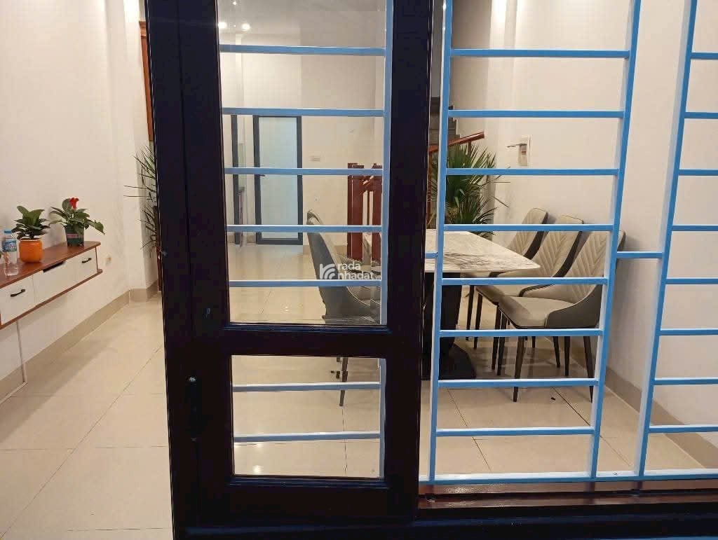 NGÔI NHÀ NHỎ DÀNH CHO GIA ĐÌNH THÂN YÊU CỦA BẠN THẠCH BÀN -LONG BIÊN 