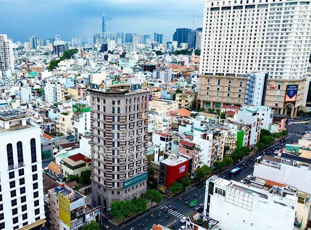  CHỈ 1 CĂN DUY NHẤT! Bán căn góc 4 MT Đ. Nam Kỳ Khởi Nghĩa, Q.3  2 hầm 12 tầng