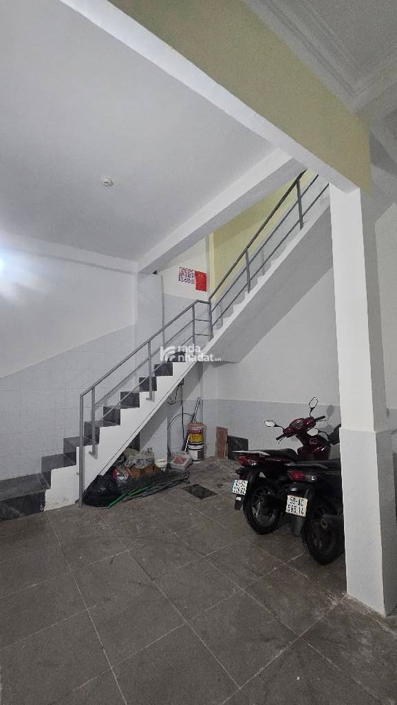 BÁN SIÊU CHDV 3 TẦNG GẦN KHU ĐẦM SEN 110M2 NGUỒN THU 82TR/TH NHIK 15 TỶ