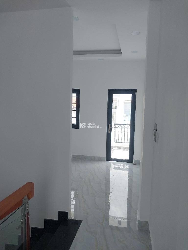 bán nhà gần lê trọng tấn bình hưng hoà B