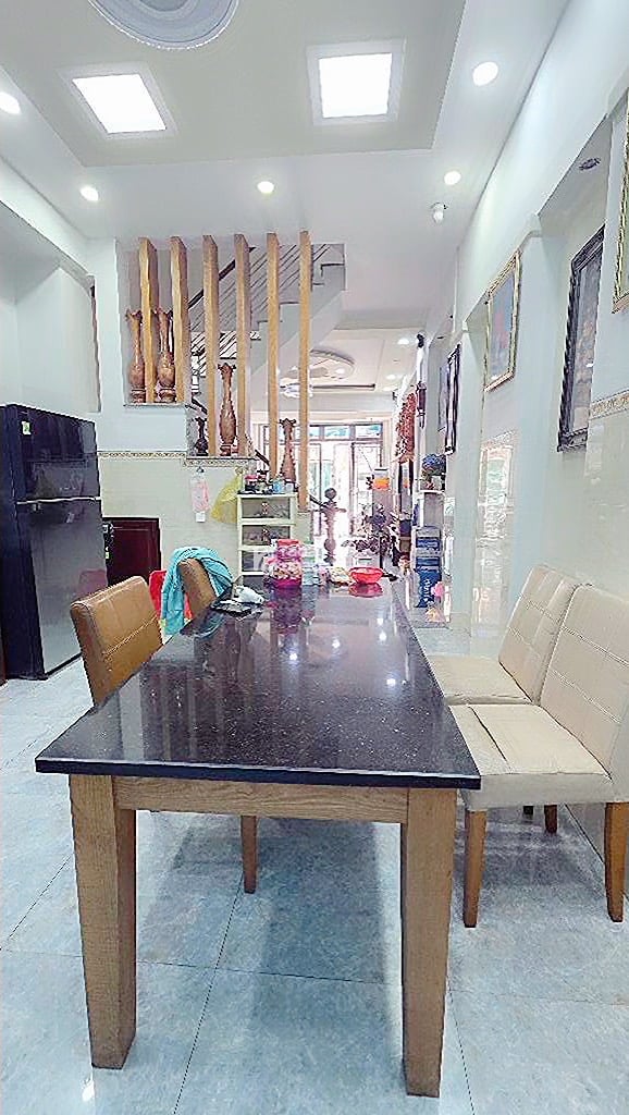 Bán nhà gần bình long văn cao lê văn qưới 
