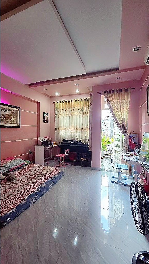 Bán nhà gần bình long văn cao lê văn qưới 