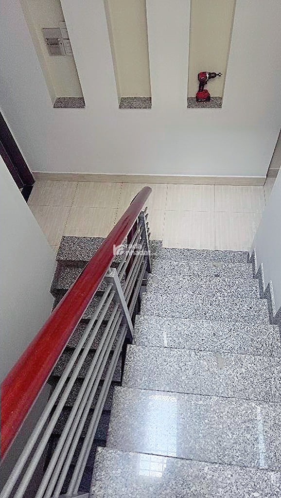 Bán nhà gần bình long văn cao lê văn qưới 