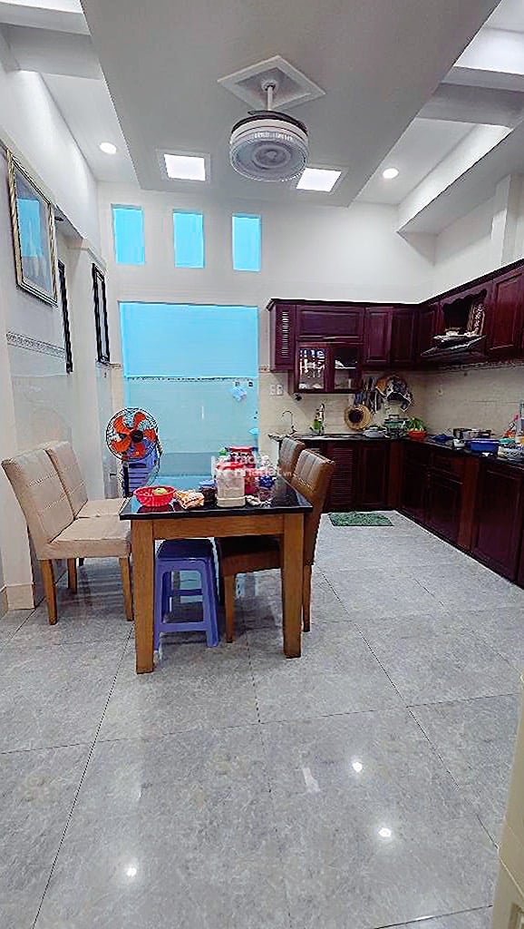 Bán nhà gần bình long văn cao lê văn qưới 