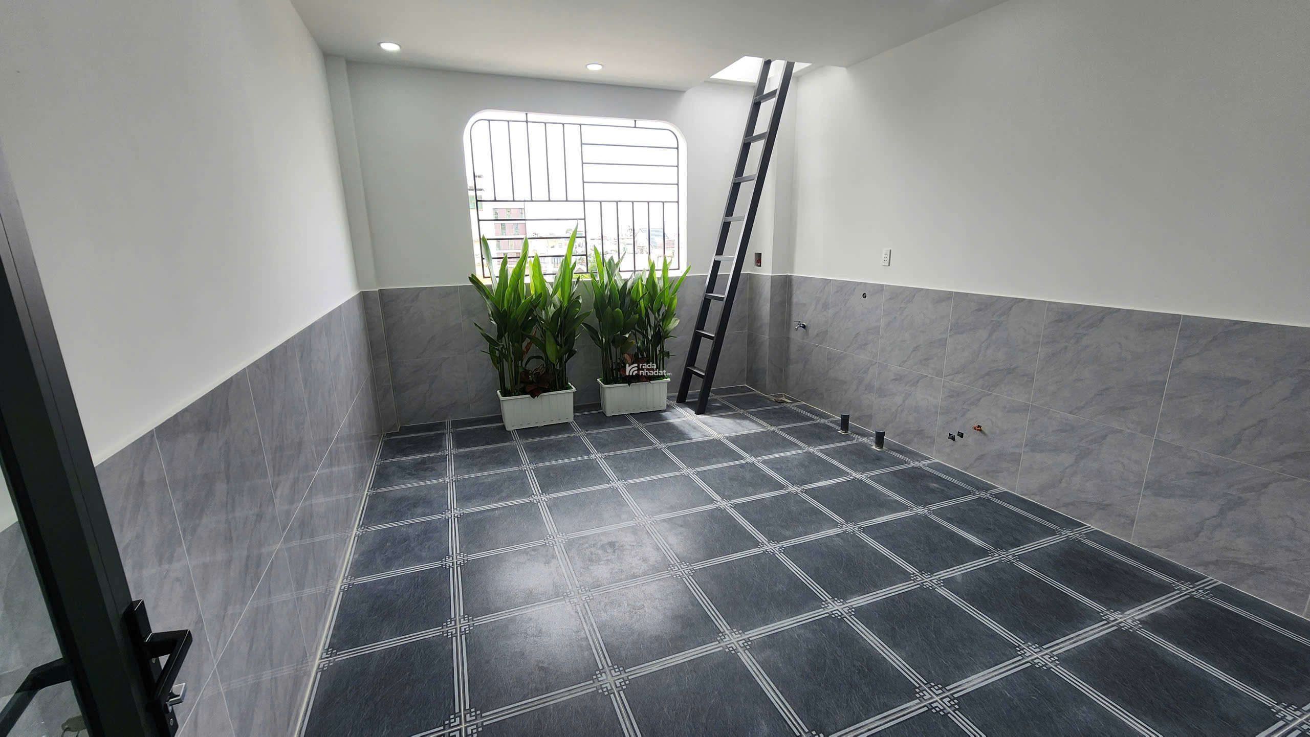 NHÀ PHỐ 4 TẦNG DƯƠNG THỊ MƯỜI - TRUNG MỸ TÂY - QUẬN 12 - 4 TỶ NHẬN NHÀ