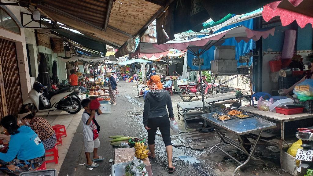 BÁN NHÀ NGUYỄN SƠN 144M2 6X24M HẺM XE TẢI 15.X TỶ GIỮA CHỢ KINH DOANH TÂN PHÚ 