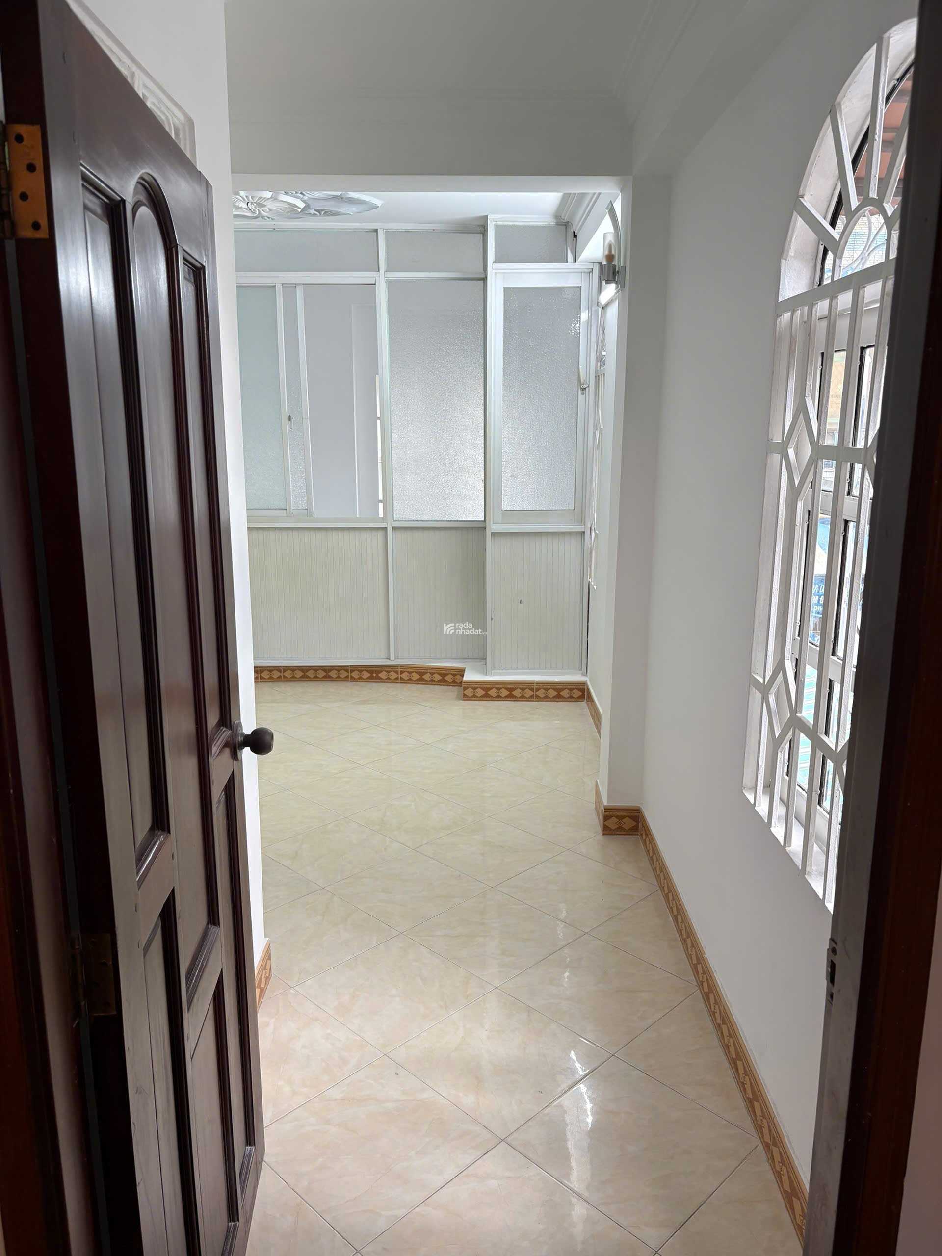 NHÀ BÁN, 3 mặt thoáng, vị trí vàng tại Phú Nhuận, cách mặt tiền đường Nguyễn Thượng Hiền 60m, 