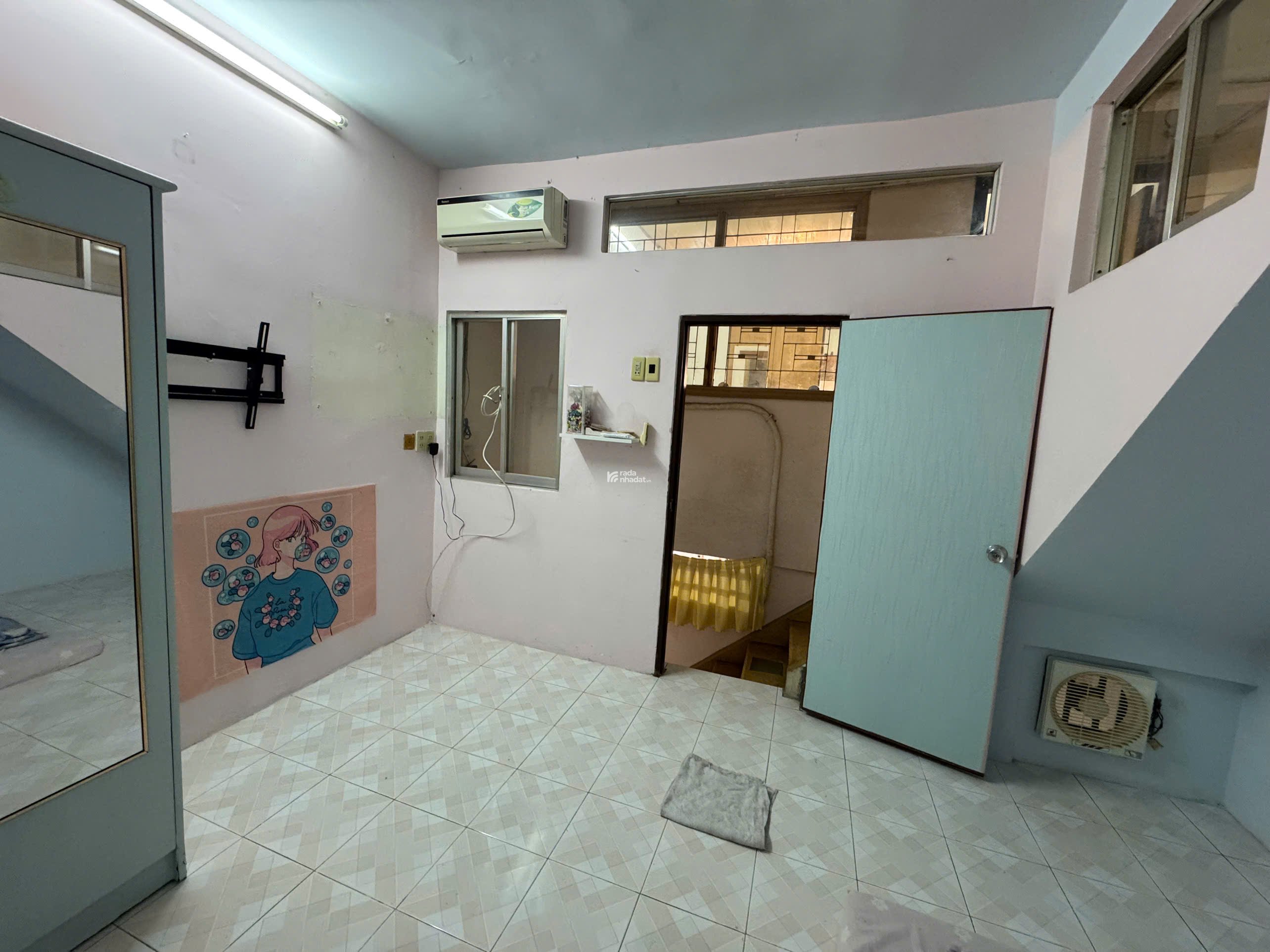 Cho thuê nhà nguyên căn Lê Văn Sỹ, khu vực trung tâm, nhà sạch sẽ, an ninh, dân trí cao.