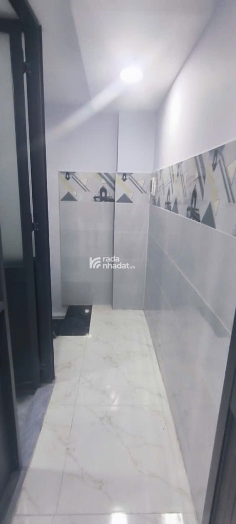 HẺM XE HƠI KHU BÀU CÁT, TÂN BÌNH, 23M2 CÓ KC Ở NGAY. GIẢM 550TR CHỈ CÒN 3T TL 