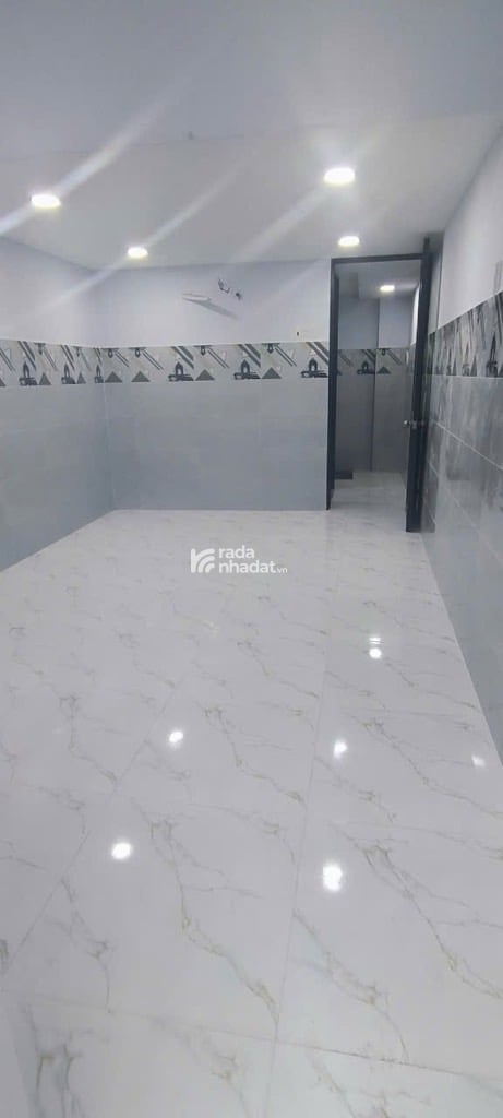 HẺM XE HƠI KHU BÀU CÁT, TÂN BÌNH, 23M2 CÓ KC Ở NGAY. GIẢM 550TR CHỈ CÒN 3T TL 