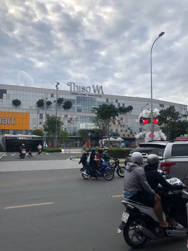 Nhà 4 lầu BTCT đẹp hẻm 331 Phan Huy Ích 68m2 ngang 4m tiện ích gần Emart nhỉnh 8 tỷ.