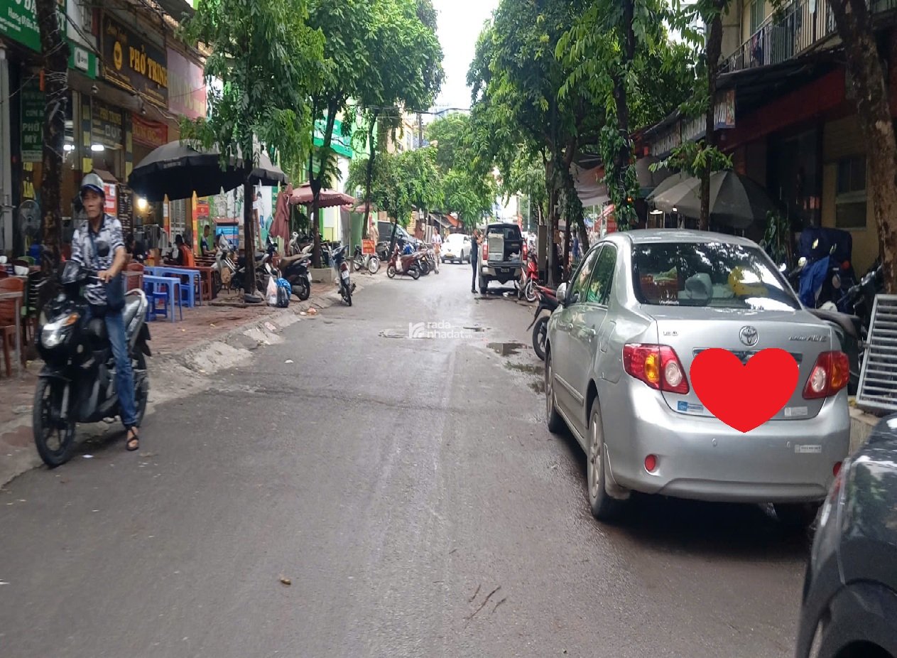 NHÀ MẶT PHỐ - LÔ GÓC CẦU GIẤY - 73M2 - GẦN 6M MT - KINH DOANH SẦM UẤT - Ở SƯỚNG - 13 TỶ