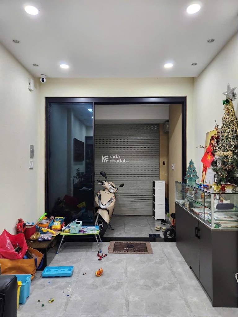 HẺM XE HƠI VIP HỒ BIỂU CHÁNH, PHÚ NHUẬN, 5 TẦNG MỚI Ở NGAY. GIẢM 200TR CHỈ CÒN 13.5T TL 