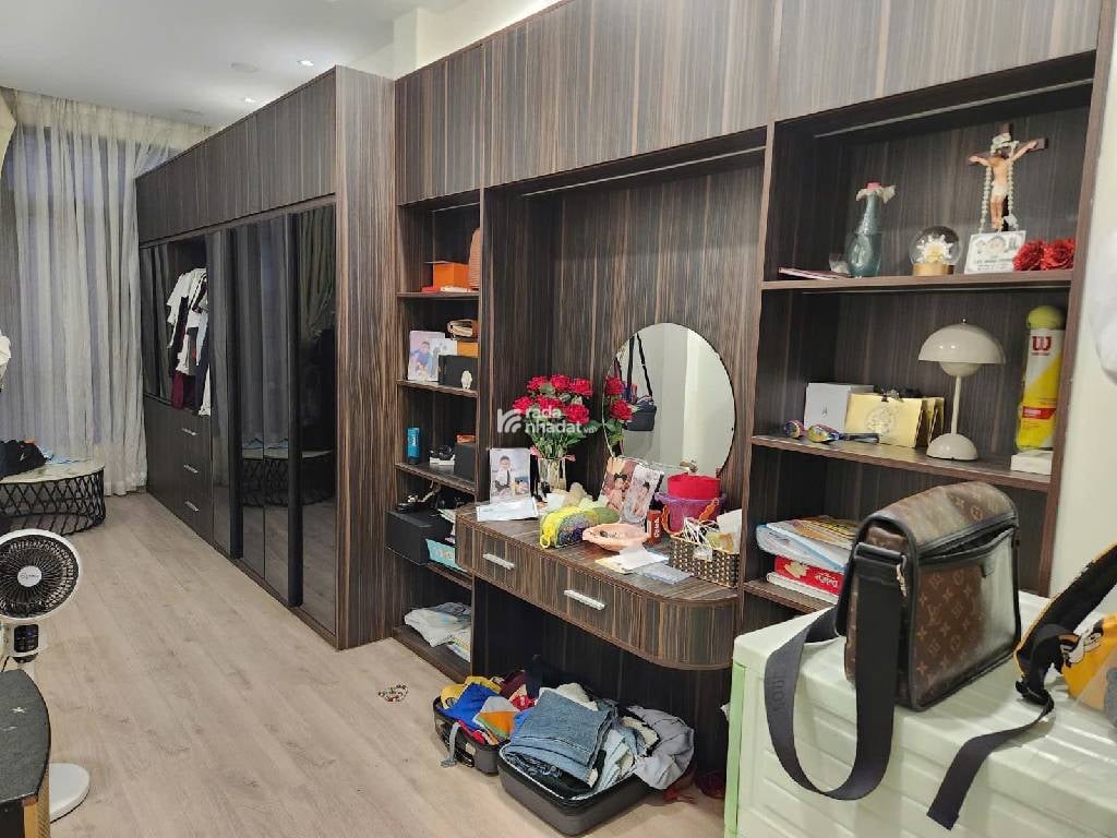 HẺM XE HƠI VIP HỒ BIỂU CHÁNH, PHÚ NHUẬN, 5 TẦNG MỚI Ở NGAY. GIẢM 200TR CHỈ CÒN 13.5T TL 