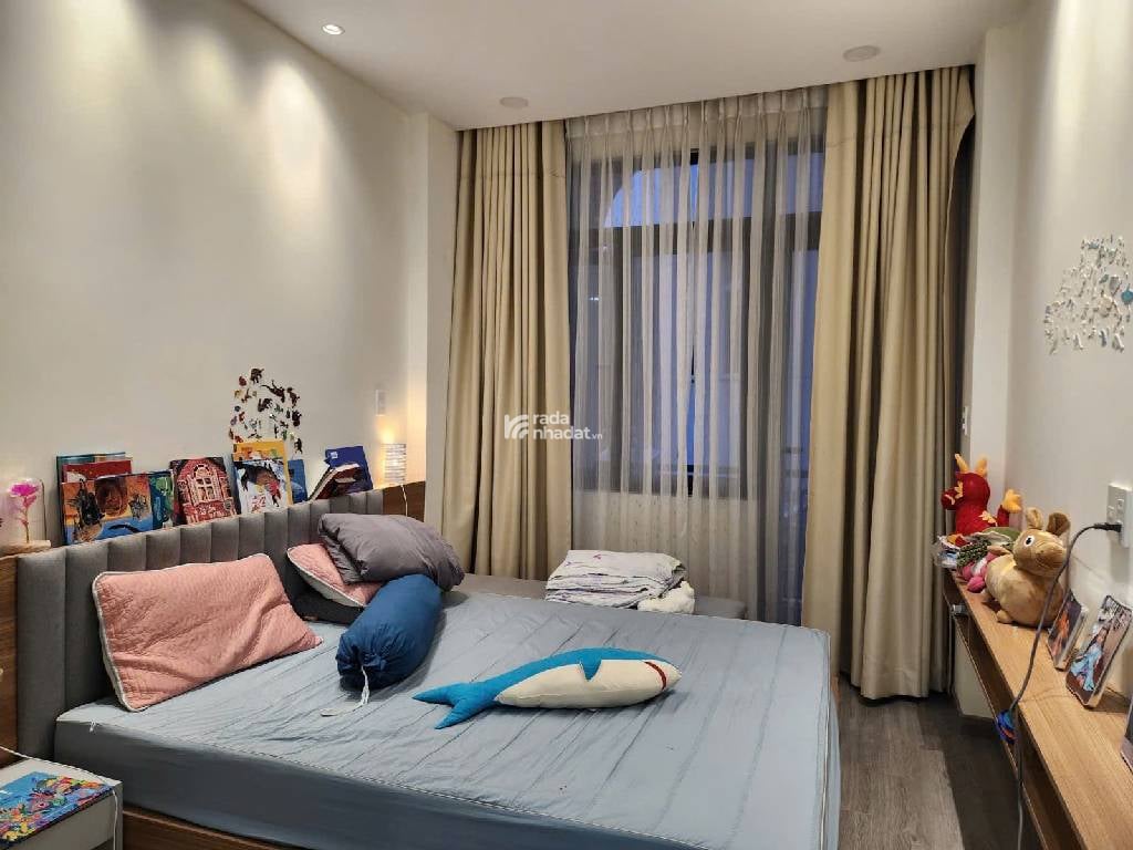 HẺM XE HƠI VIP HỒ BIỂU CHÁNH, PHÚ NHUẬN, 5 TẦNG MỚI Ở NGAY. GIẢM 200TR CHỈ CÒN 13.5T TL 